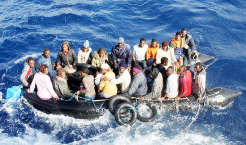 I temi delle europee: i flussi migratori   (di Fabio Germani da Tmag) e Lettori Corriere come il KKK di Piero Sansonetti (da “Gli Altri)”