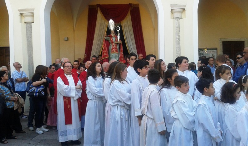 Ieri San Erasmo; finì a Formia dopo stenti e forse torture subite durante il viaggio da Antiochia verso Roma Ieri San Erasmo; finì a Formia dopo stenti e forse torture subite durante il viaggio da Antiochia verso Roma