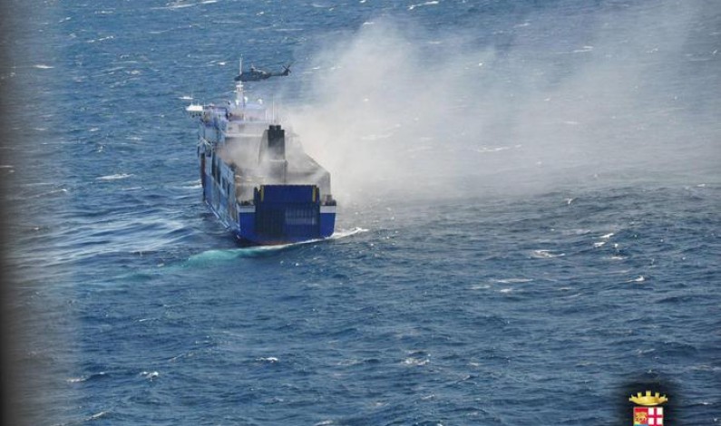 Traghetto in fiamme: 11 vittime ma è giallo su 98 dispersi (ansa.it)