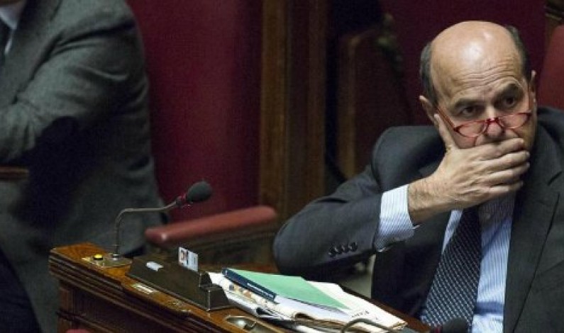Minoranza Pd, Bersani: “Io fuori? Andate via voi, questo partito è casa mia