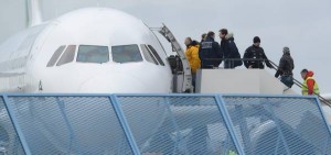 State-wide collective deportation from Baden Airport